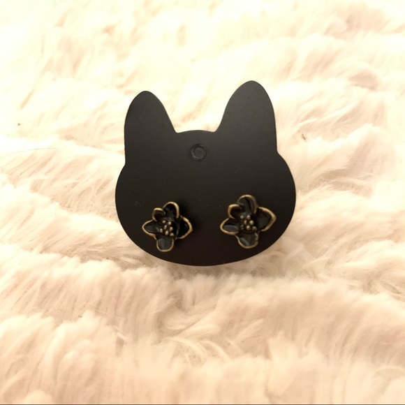 3 for 10 EARRINGS - oversized drop pearl e… - Picture 3 of 4